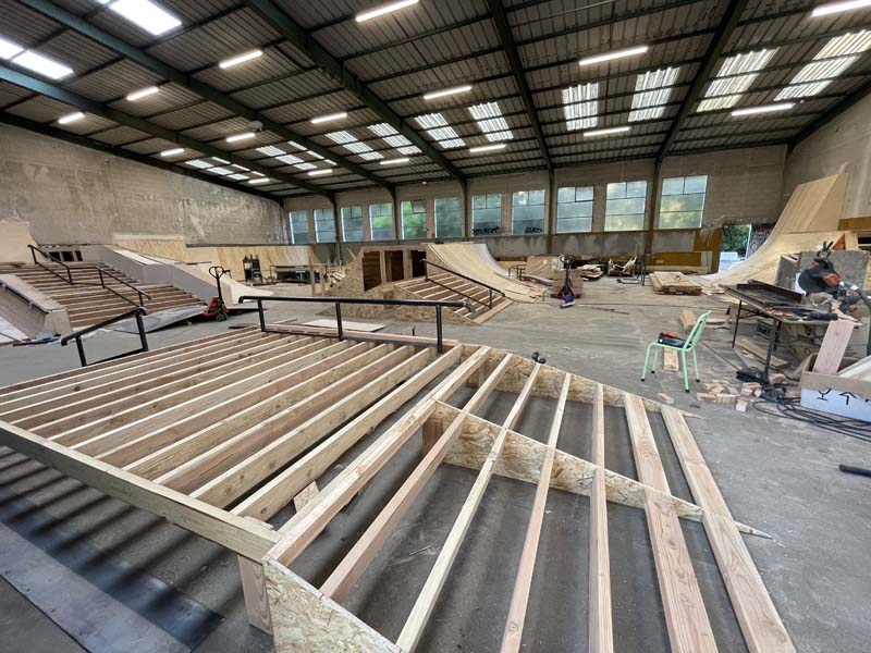 LA FABRIQUE SKATEPARK - BADYARD - BROS BIKE STORE